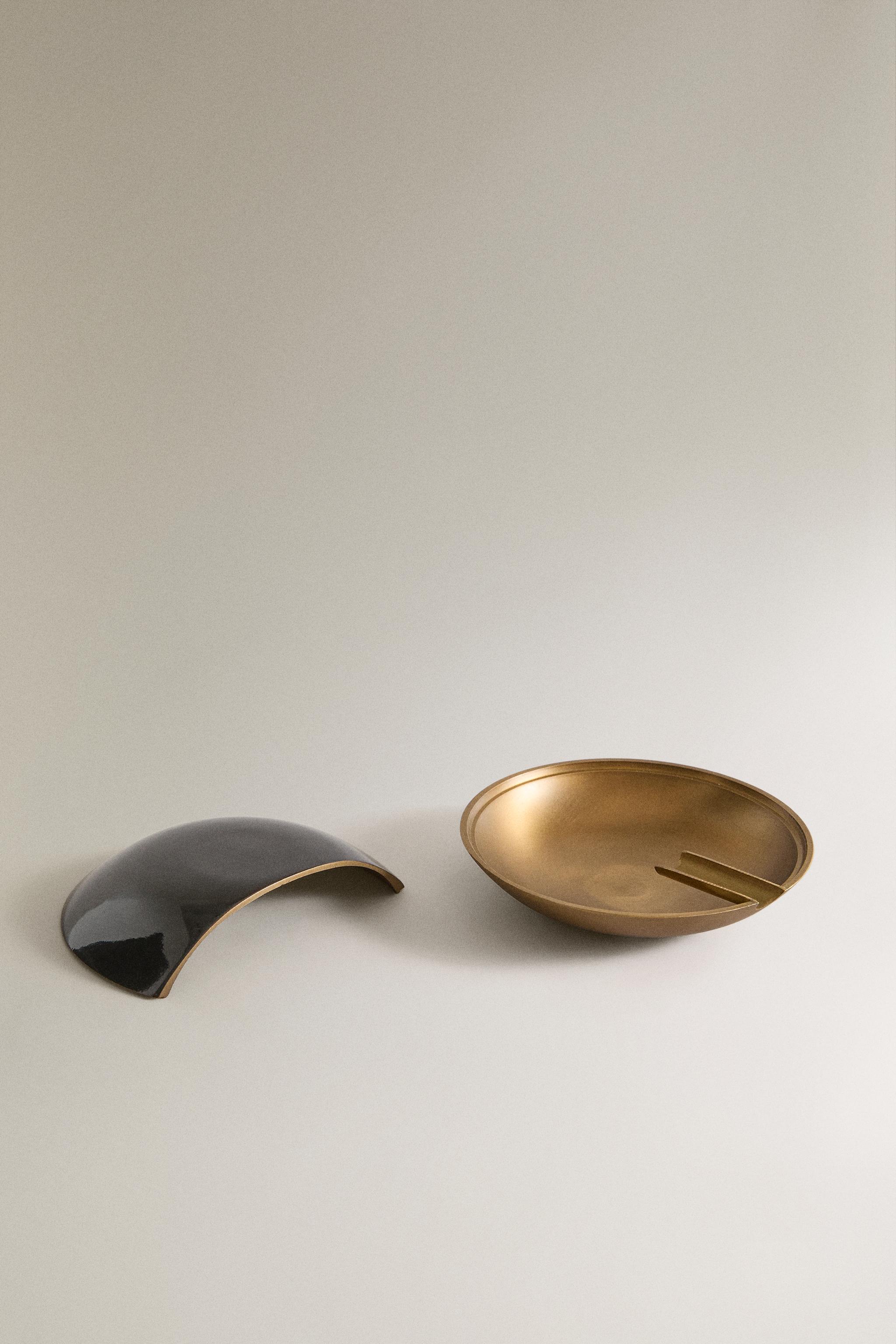 LACQUERED BRASS ASHTRAY